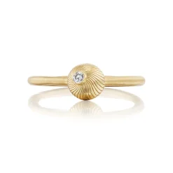 White Diamond Karko Ring in Yellow Gold