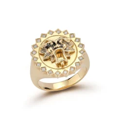 White Diamond Leo Signet Ring in Yellow Gold